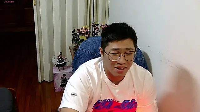 Snapshot of tfx954 chatting on January 21, 2025, 4:48 pm tfx954 online show from January 21, 2025, 4:48 pm