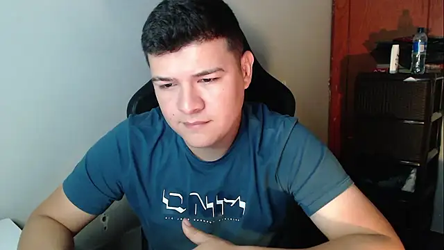 Plug Control online show from January 13, 2026, 12:25 am