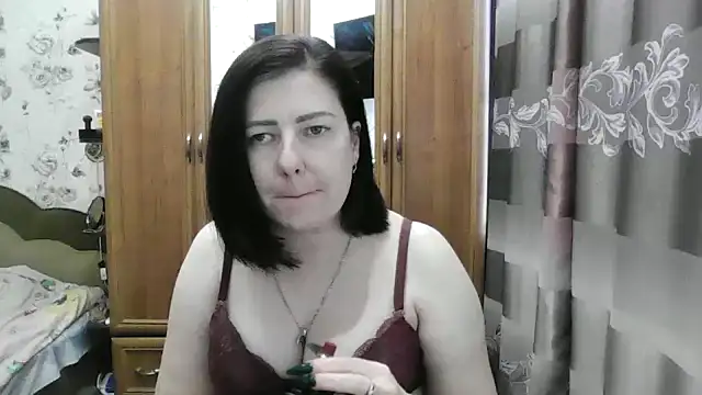 Snapshot of SophieNightAh chatting on October 15, 2025, 12:35 pm SophieNightAh online show from October 15, 2025, 12:35 pm