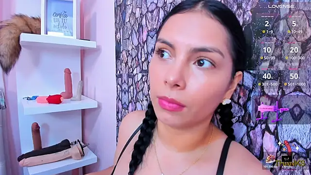 evelinn belen online show from November 18, 2025, 12:41 pm