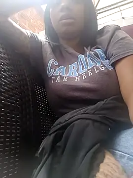 Snapshot of lia_mariana chatting on February 18, 2026, 4:47 pm lia mariana online show from February 18, 2026, 4:47 pm