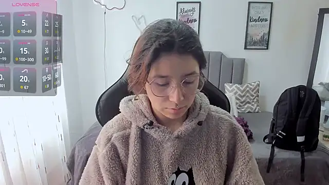 Amy joones online show from October 10, 2025, 12:28 pm