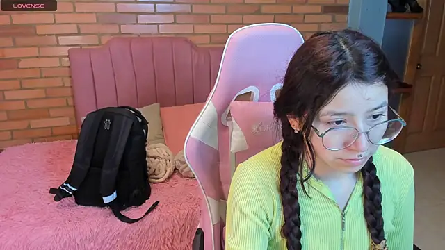 Snapshot of Amy_joones chatting on July 28, 2026, 11:07 am Amy joones online show from July 28, 2026, 11:07 am