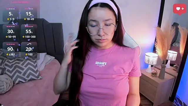 Amy joones online show from April 23, 2026, 11:27 am