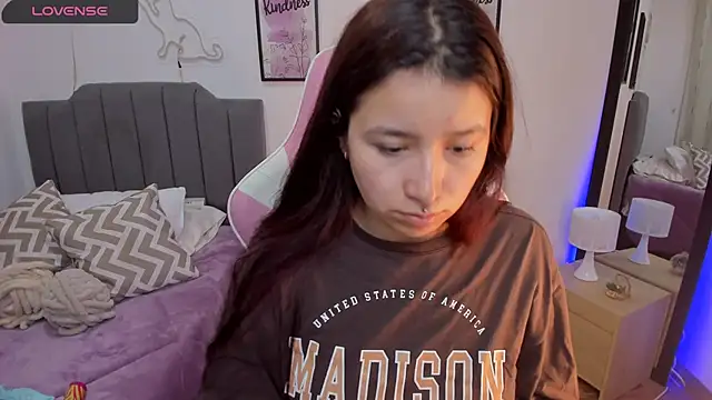 Snapshot of Amy_joones chatting on March 17, 2026, 11:13 am Amy joones online show from March 17, 2026, 11:13 am