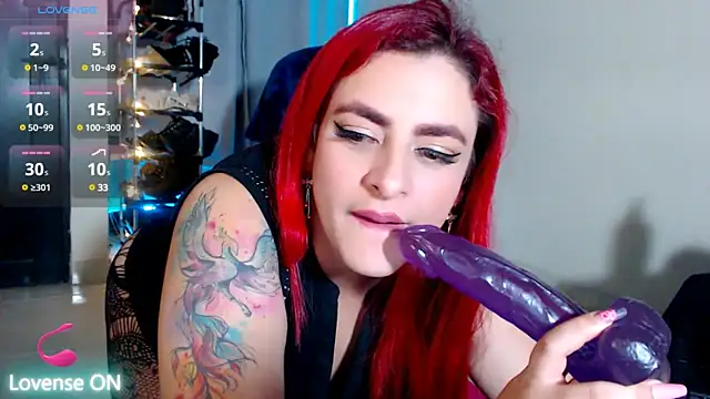 violetaredbitch online show from March 3, 2025, 11:11 am