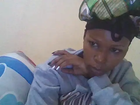 CharlotteDee online show from October 25, 2025, 4:44 am