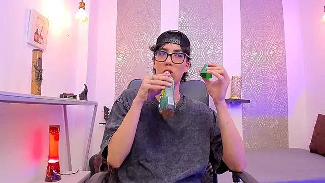 Nikolay Gregori online show from October 20, 2025, 4:14 am