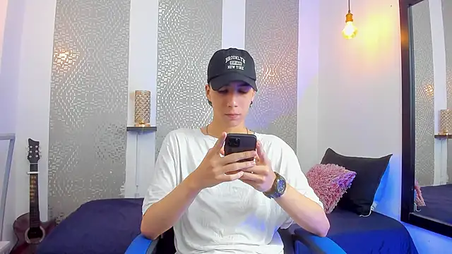 Nikolay Gregori online show from February 9, 2025, 4:04 am