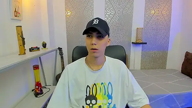 Nikolay Gregori online show from October 27, 2025, 4:13 am