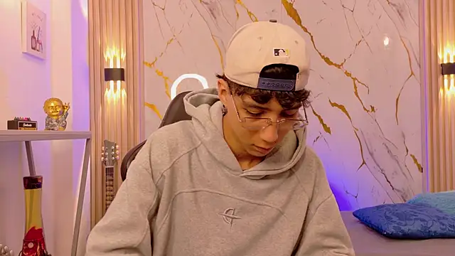 Nikolay Gregori online show from July 15, 2026, 4:08 am