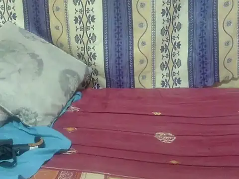 teresita 02 online show from February 21, 2026, 4:47 am