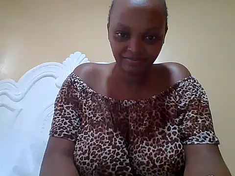 Snapshot of Sexxy-Shie chatting on June 29, 2026, 9:49 am Sexxy-Shie online show from June 29, 2026, 9:49 am