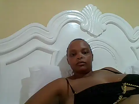 Snapshot of Sexxy-Shie chatting on July 13, 2026, 5:07 am Sexxy-Shie online show from July 13, 2026, 5:07 am
