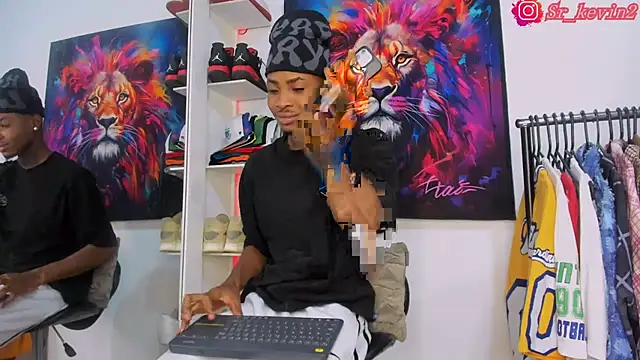 Snapshot of Pantera_black_21 chatting on November 7, 2025, 8:52 am Pantera black 21 online show from November 7, 2025, 8:52 am