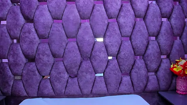 Snapshot of AlaSmith chatting on October 17, 2025, 2:26 am AlaSmith online show from October 17, 2025, 2:26 am