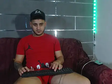 Snapshot of xxxxhotxoxo chatting on May 3, 2026, 5:01 am xxxxhotxoxo online show from May 3, 2026, 5:01 am