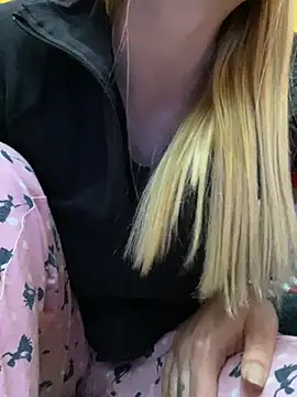 Snapshot of ToAnWTW chatting on February 24, 2026, 10:21 pm ToAnWTW online show from February 24, 2026, 10:21 pm