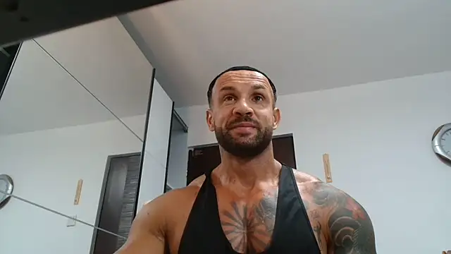 Magnificmuscles89 online show from June 8, 2026, 8:59 am