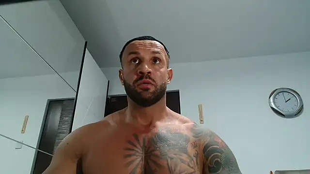 Magnificmuscles89 online show from April 13, 2026, 10:58 pm