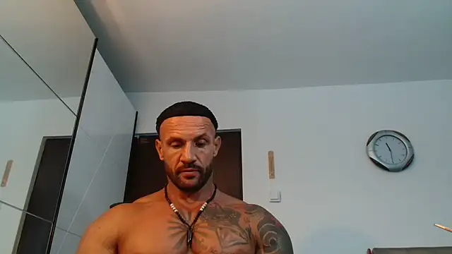 Snapshot of Magnificmuscles89 chatting on August 1, 2026, 8:34 am Magnificmuscles89 online show from August 1, 2026, 8:34 am