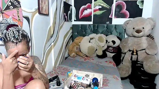 Snapshot of manzanahot9 chatting on October 29, 2025, 10:58 am manzanahot9 online show from October 29, 2025, 10:58 am