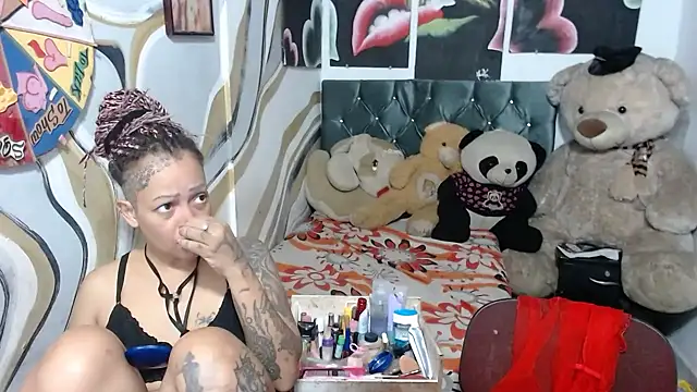 Snapshot of manzanahot9 chatting on February 28, 2026, 6:40 pm manzanahot9 online show from February 28, 2026, 6:40 pm