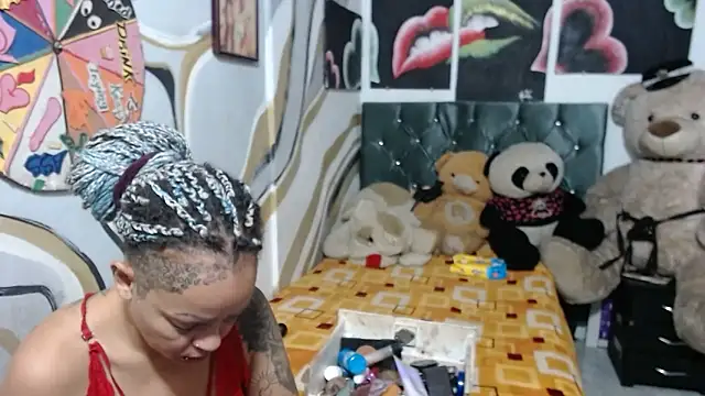 Snapshot of manzanahot9 chatting on November 16, 2025, 10:31 am manzanahot9 online show from November 16, 2025, 10:31 am