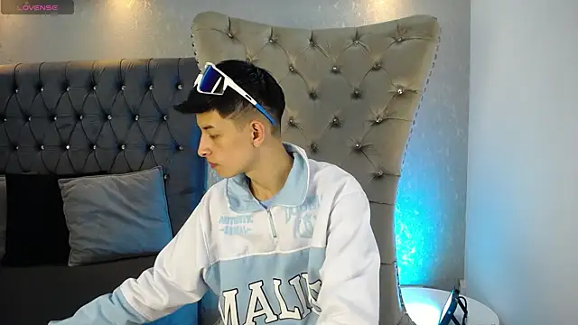 MaikCarver online show from January 14, 2026, 3:54 am