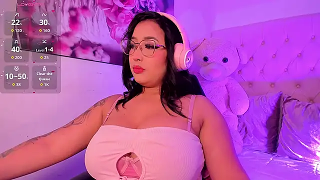Snapshot of kitty_roouse chatting on May 14, 2026, 5:59 am kitty roouse online show from May 14, 2026, 5:59 am