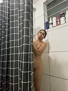 Snapshot of couple_shy chatting on October 20, 2025, 2:13 am couple shy online show from October 20, 2025, 2:13 am