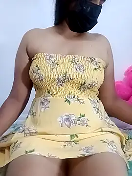 SLZAARA online show from November 5, 2025, 8:12 pm