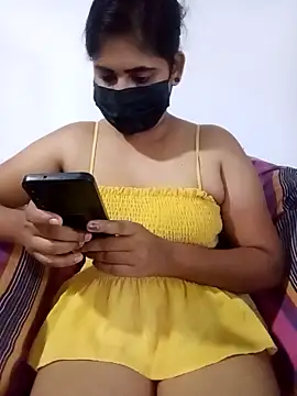 SLZAARA online show from October 9, 2025, 3:18 am