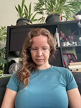 Snapshot of AnnikaRose chatting on March 11, 2026, 6:51 am AnnikaRose online show from March 11, 2026, 6:51 am