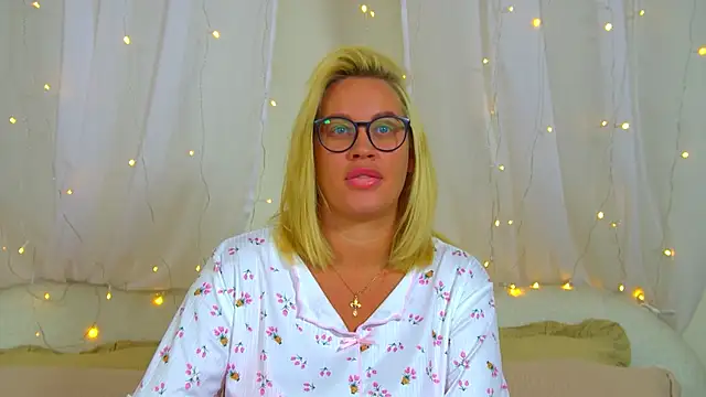 MariaNeumann online show from February 23, 2026, 6:30 pm