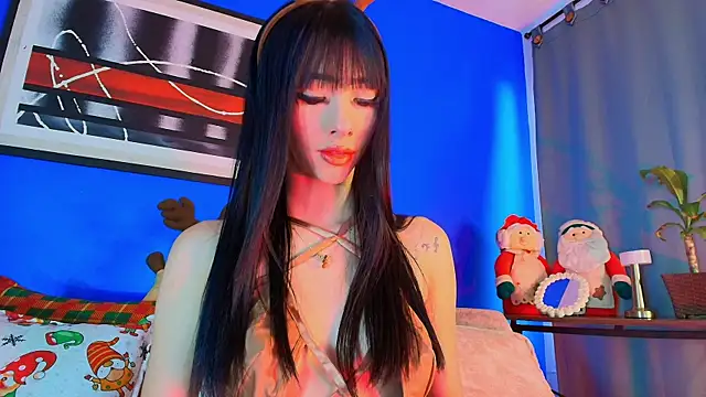 liccy hall online show from December 4, 2025, 11:42 am