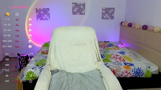 Snapshot of MiaMiki chatting on January 15, 2025, 8:48 pm MiaMiki online show from January 15, 2025, 8:48 pm