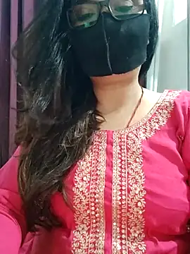 Snapshot of Aishwaryaa_69 chatting on July 14, 2026, 10:21 am Aishwaryaa 69 online show from July 14, 2026, 10:21 am
