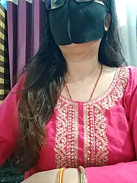 Snapshot of Aishwaryaa_69 chatting on July 20, 2026, 6:32 am Aishwaryaa 69 online show from July 20, 2026, 6:32 am