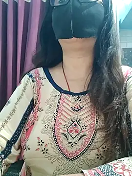 Snapshot of Aishwaryaa_69 chatting on June 28, 2026, 1:34 am Aishwaryaa 69 online show from June 28, 2026, 1:34 am