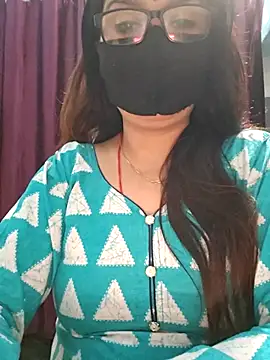 Aishwaryaa 69 online show from November 18, 2025, 7:44 am