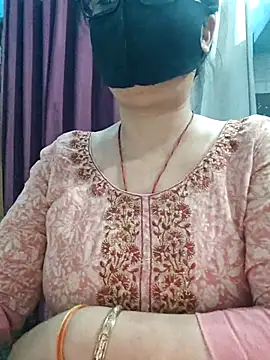 Snapshot of Aishwaryaa_69 chatting on June 27, 2026, 5:57 am Aishwaryaa 69 online show from June 27, 2026, 5:57 am