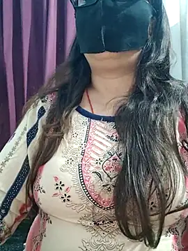 Snapshot of Aishwaryaa_69 chatting on July 28, 2026, 11:50 am Aishwaryaa 69 online show from July 28, 2026, 11:50 am