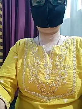 Snapshot of Aishwaryaa_69 chatting on July 30, 2026, 5:06 am Aishwaryaa 69 online show from July 30, 2026, 5:06 am