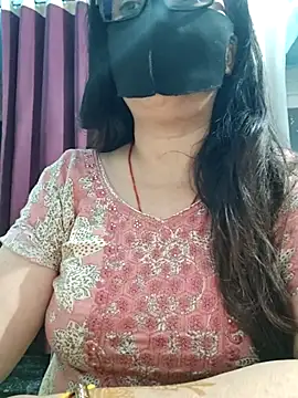 Snapshot of Aishwaryaa_69 chatting on July 21, 2026, 3:46 pm Aishwaryaa 69 online show from July 21, 2026, 3:46 pm