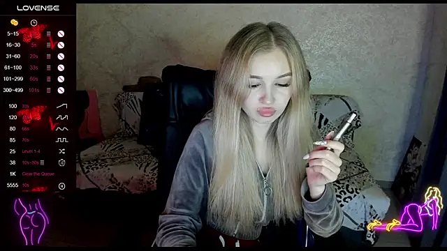  NigoNika online show from February 8, 2026, 10:18 pm