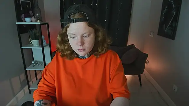 Snapshot of Cassie_xKiss chatting on October 15, 2025, 8:39 pm Cassie xKiss online show from October 15, 2025, 8:39 pm