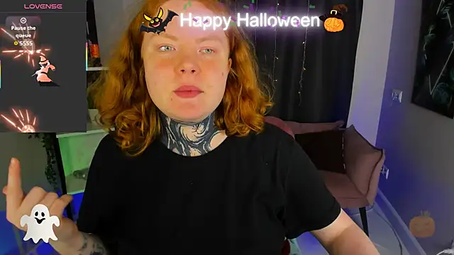 Snapshot of Cassie_xKiss chatting on November 4, 2025, 8:45 pm Cassie xKiss online show from November 4, 2025, 8:45 pm