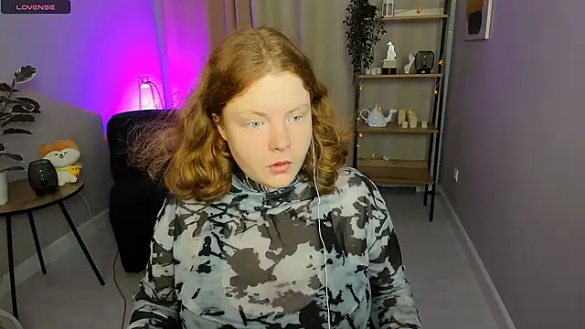 Snapshot of Cassie_xKiss chatting on November 11, 2025, 8:47 pm Cassie xKiss online show from November 11, 2025, 8:47 pm