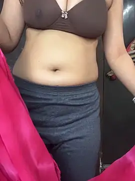 Cute-Russian online show from December 22, 2025, 4:45 am